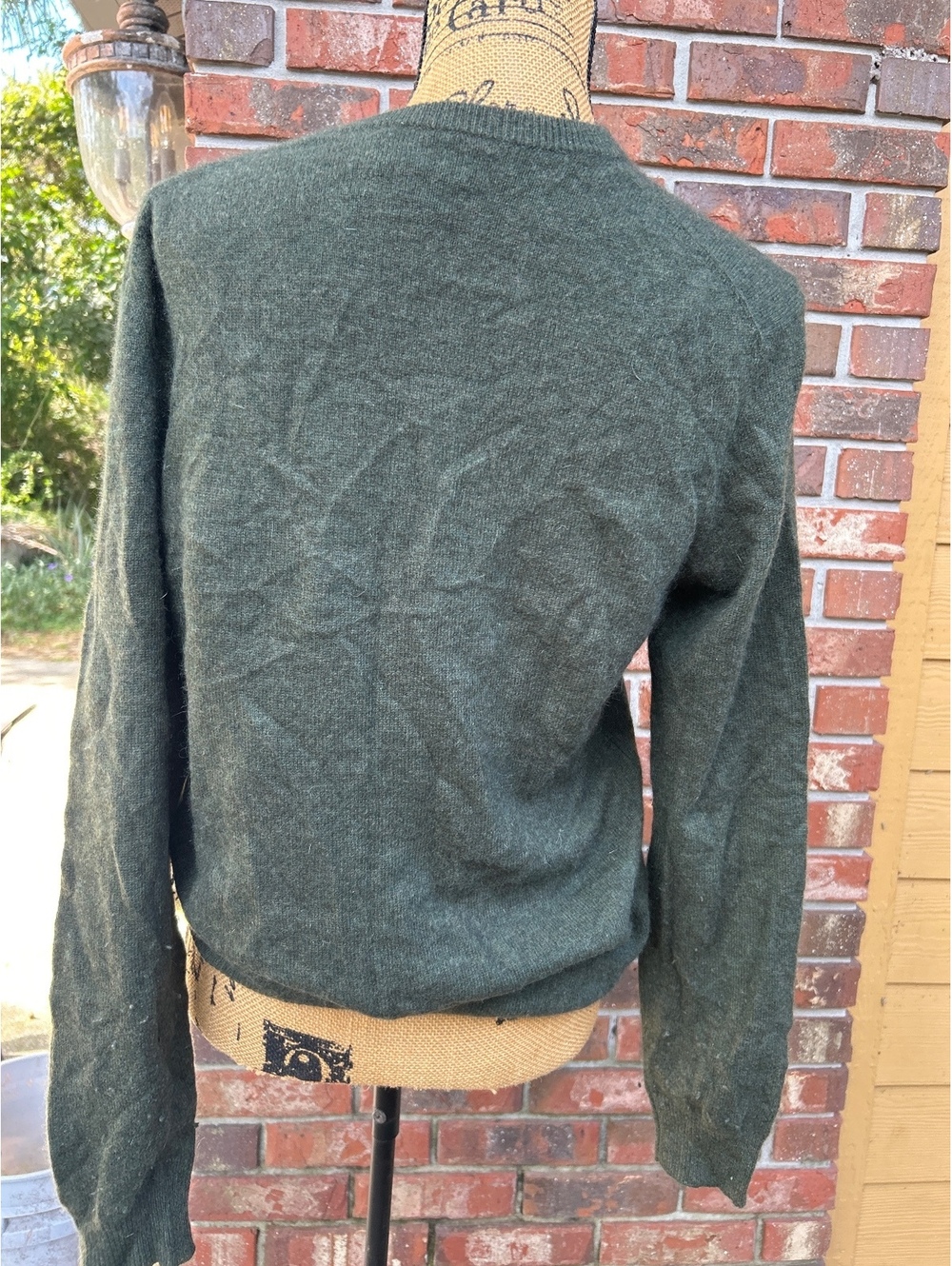 Club Room Luxury 100% Cashmere V-Neck Sweater in Dark Green, Size Small